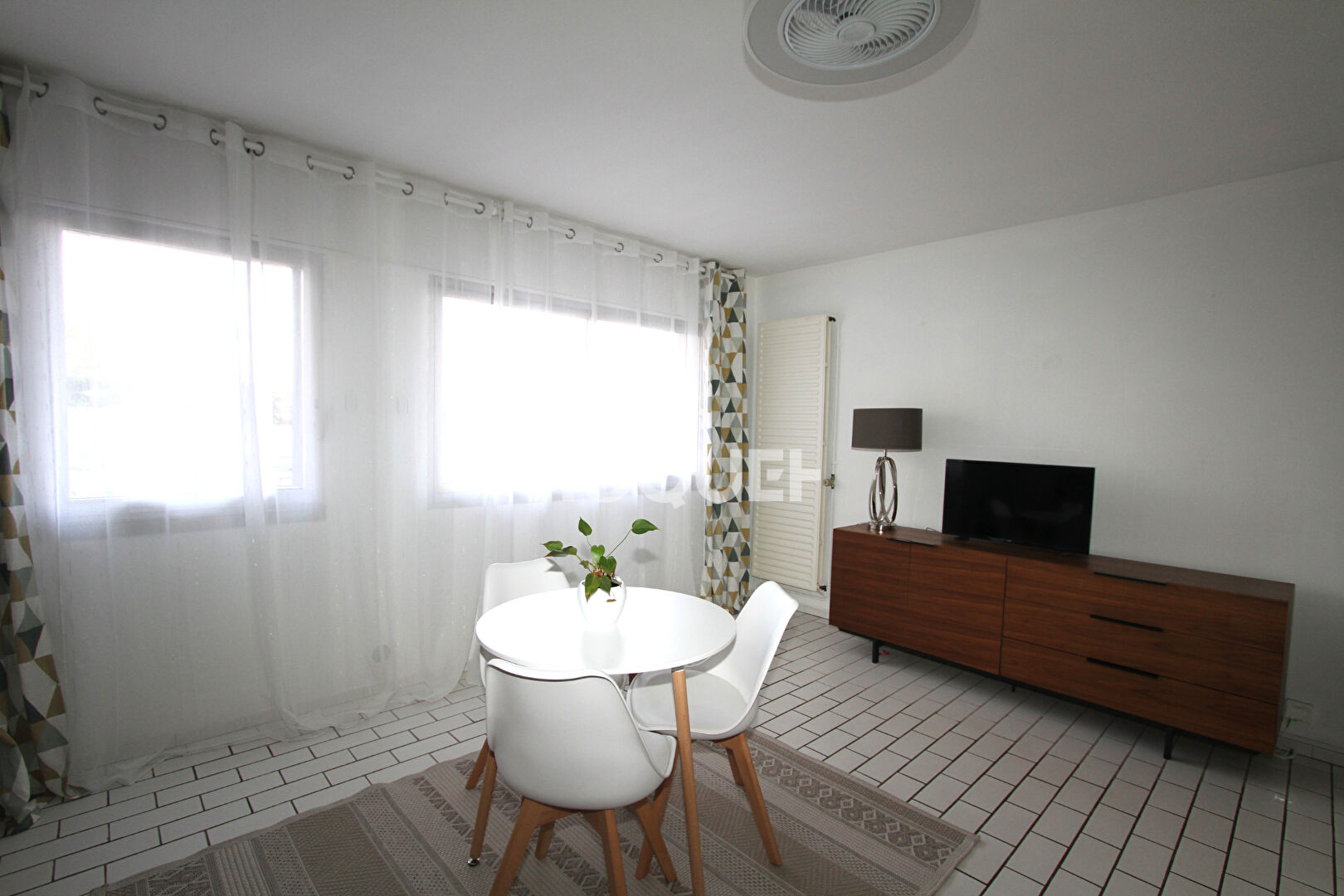 Studio meublé A L'ANNEE