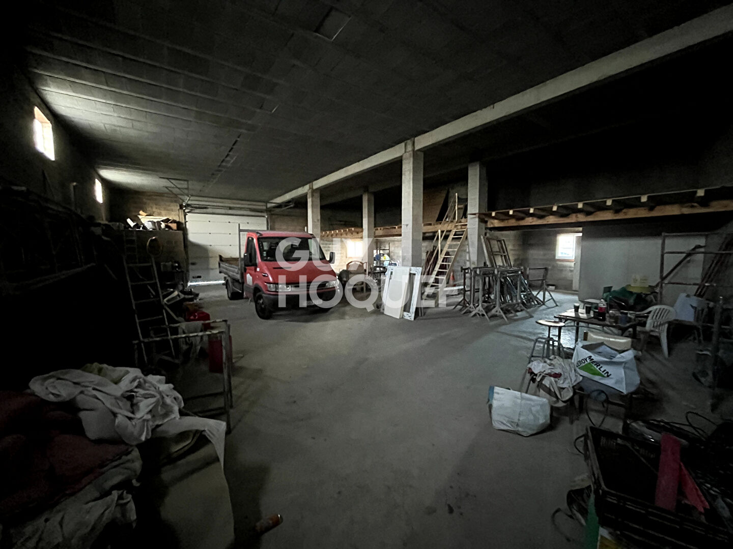 Ideal Professionnel Appart + Hangar