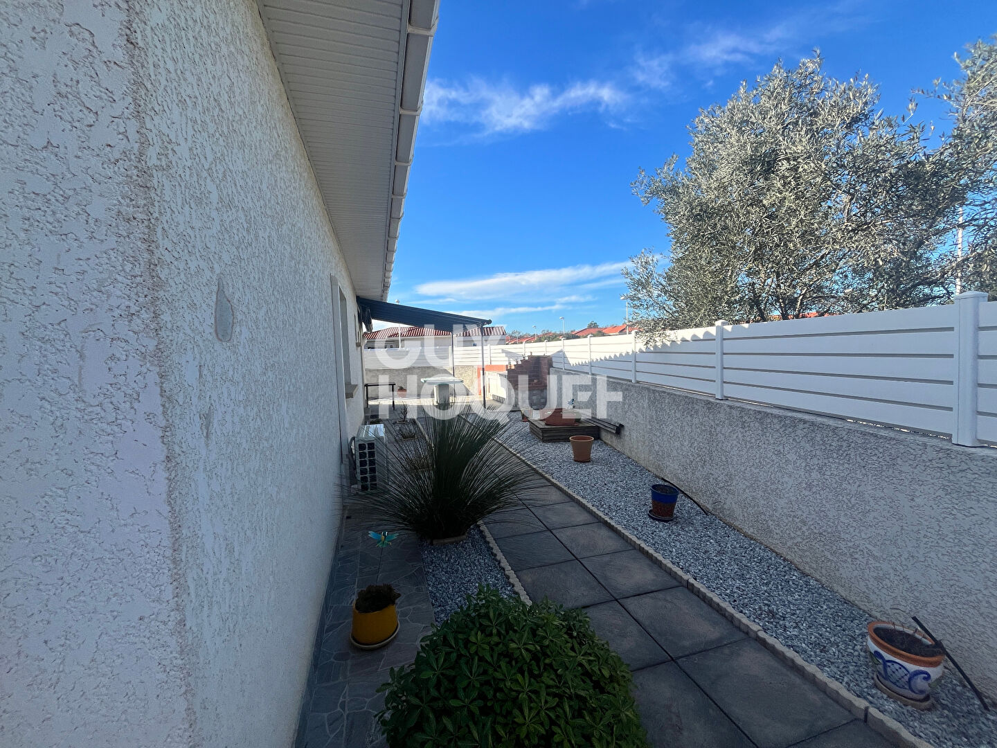 Maison coup de coeur plain pied 3 faces cherche nouveaux propriétaires