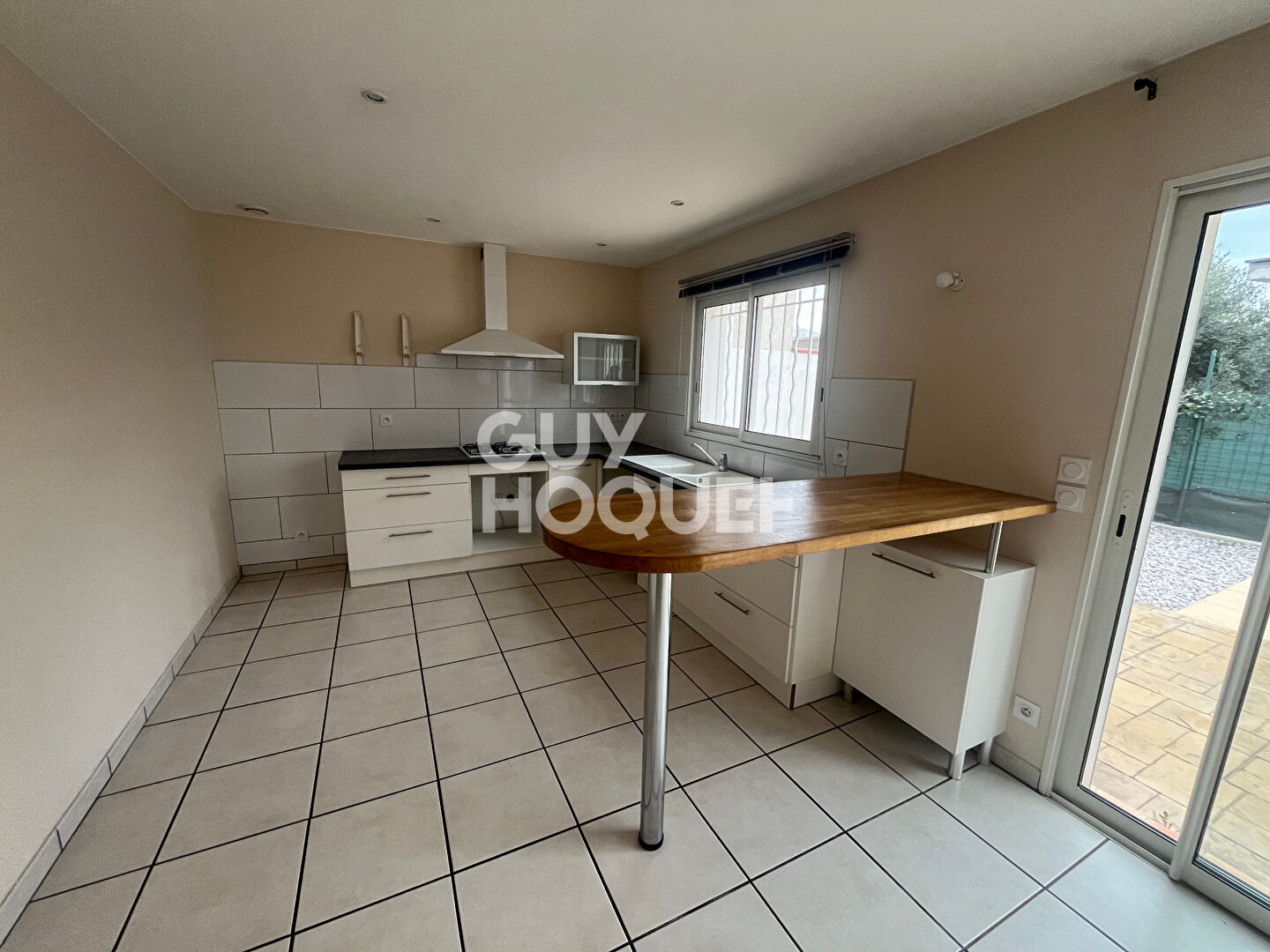 Maison de plain-pied, Théza.