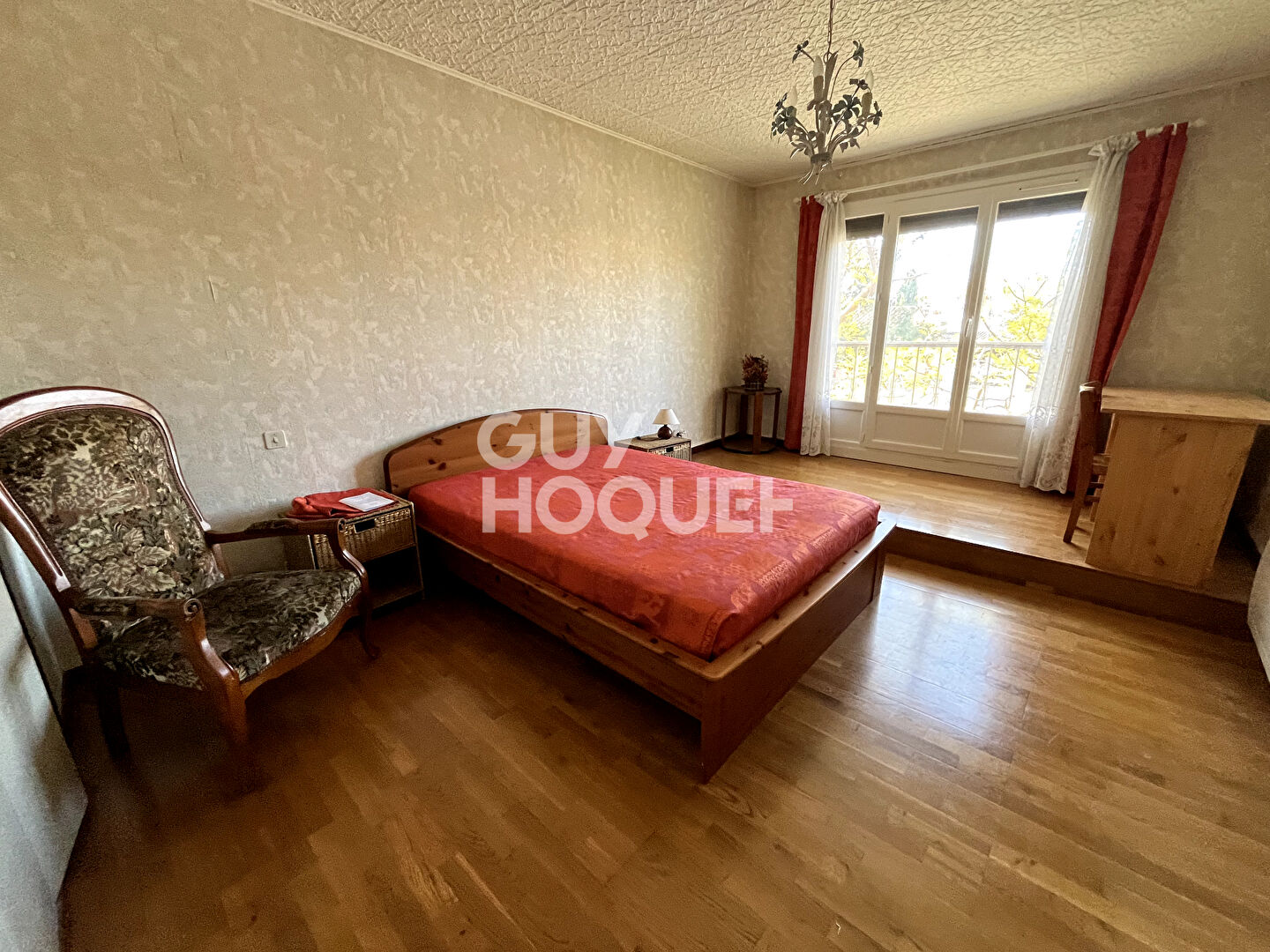 Maison dans secteur calme avec potentiel