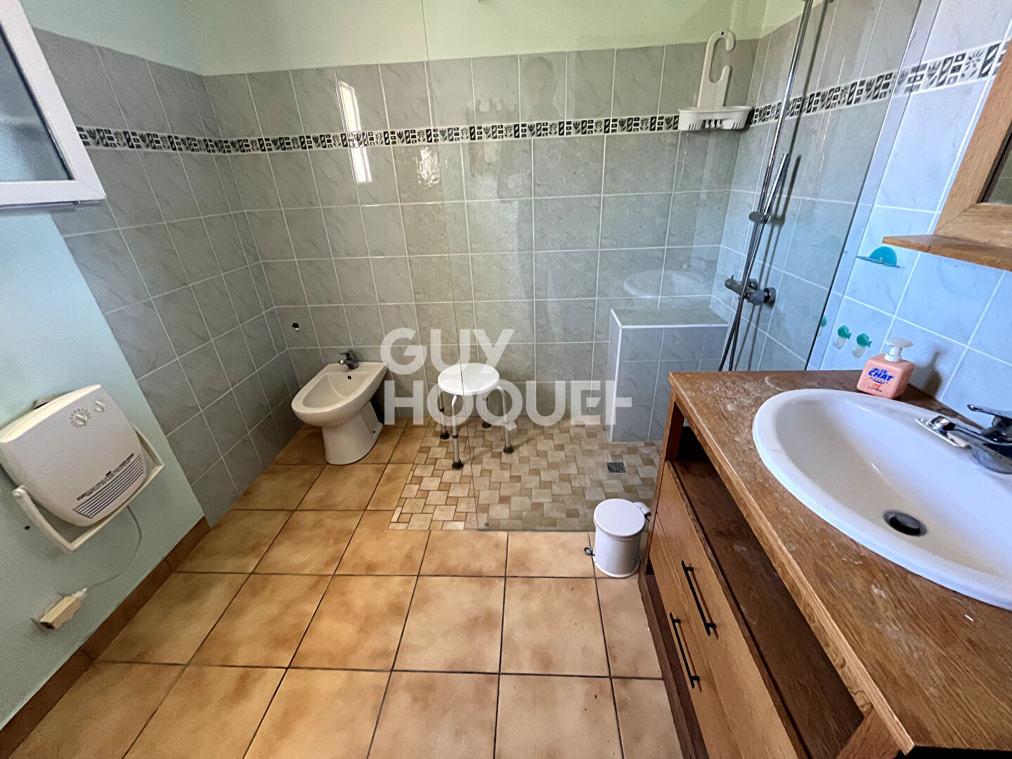 Maison dans secteur calme avec potentiel