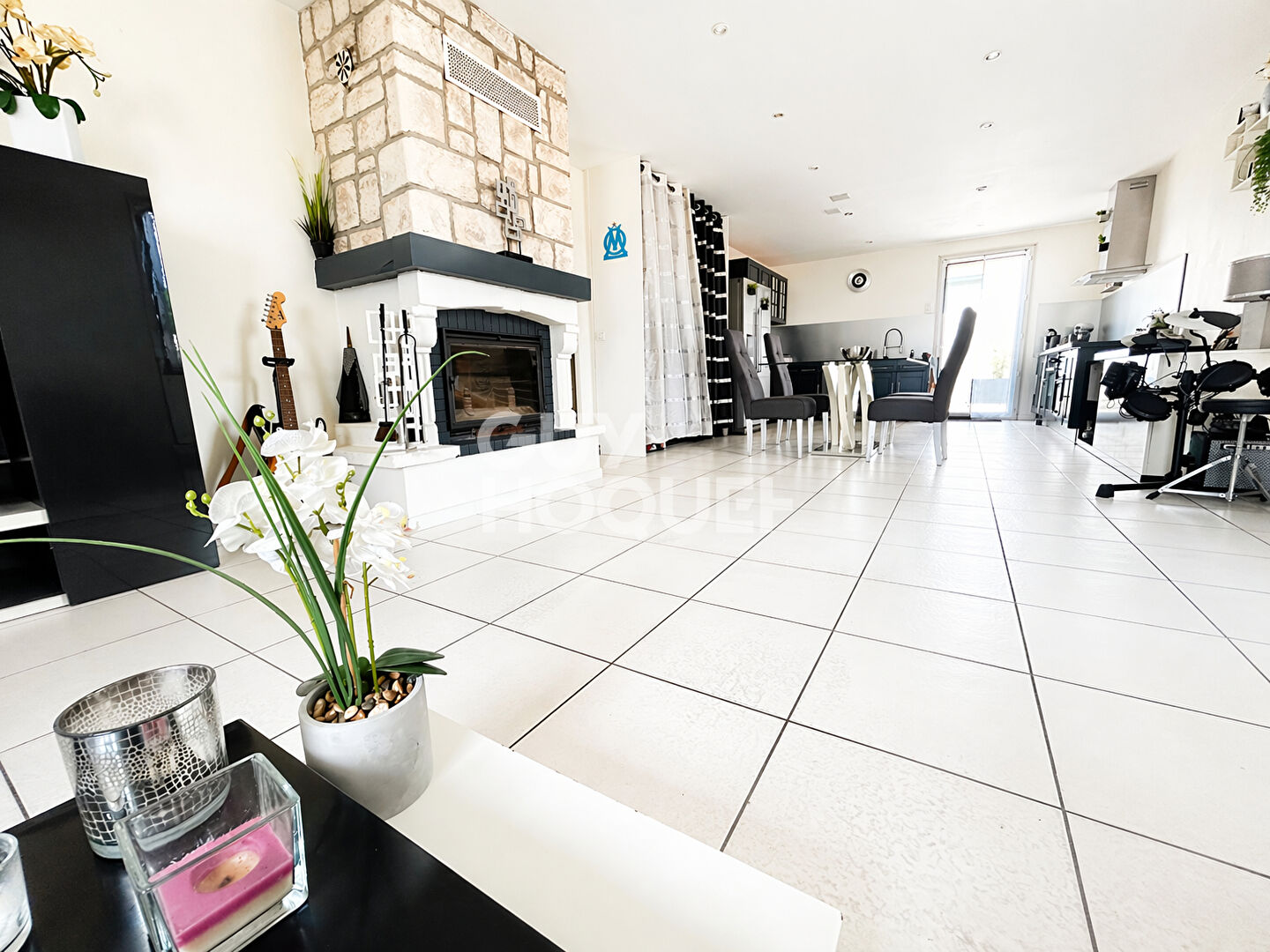 Maison 3 faces pollestres proche du centre 4 chambres