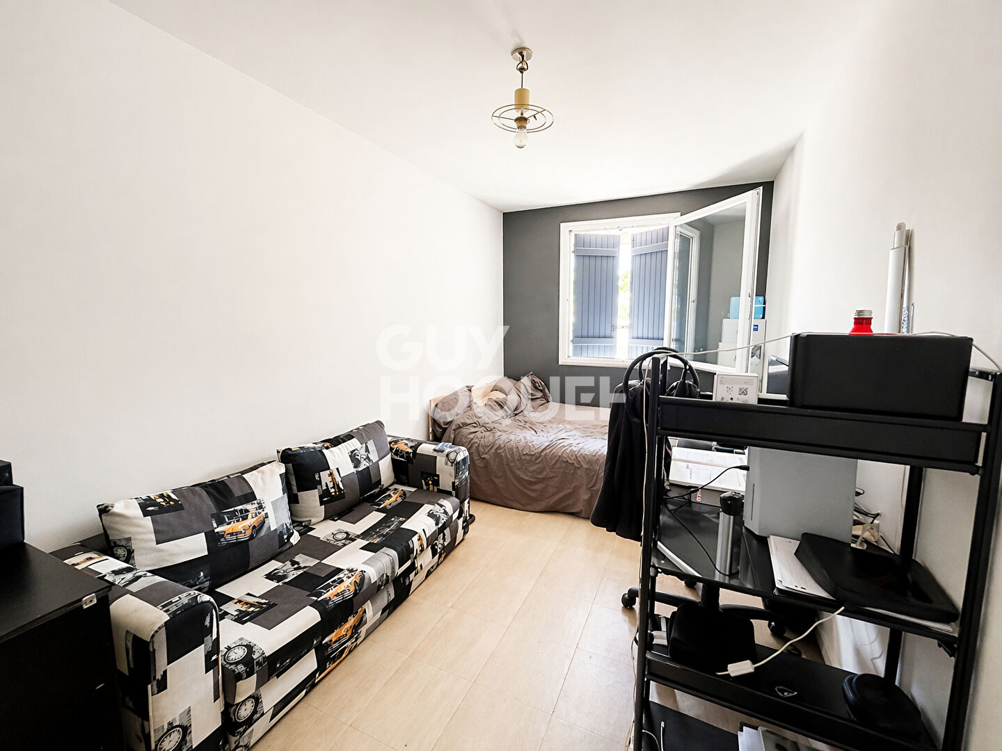 Maison 3 faces pollestres proche du centre 4 chambres