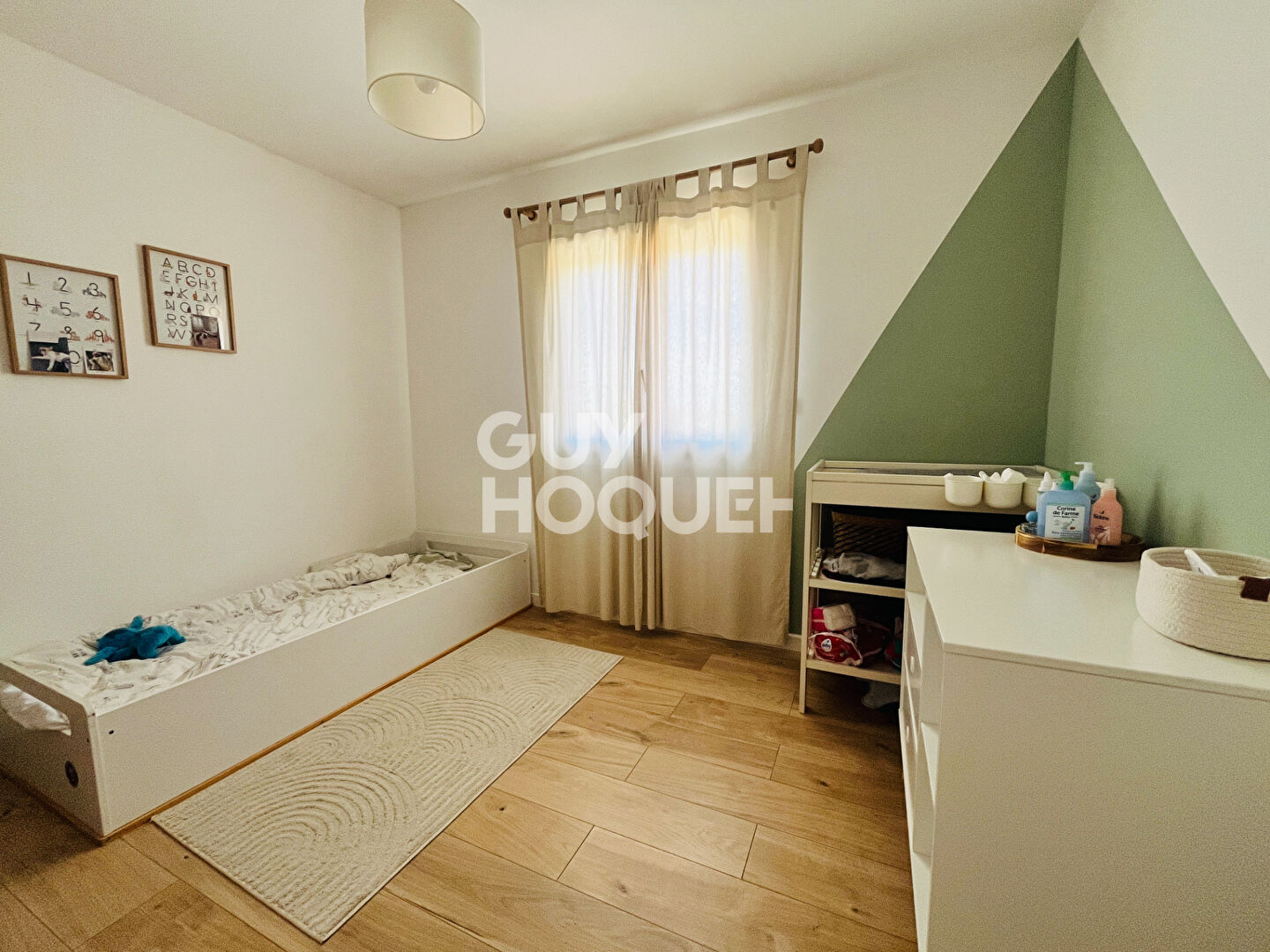 Maison d'Exception à Vendre à Théza - Un Havre de Paix et de Confort