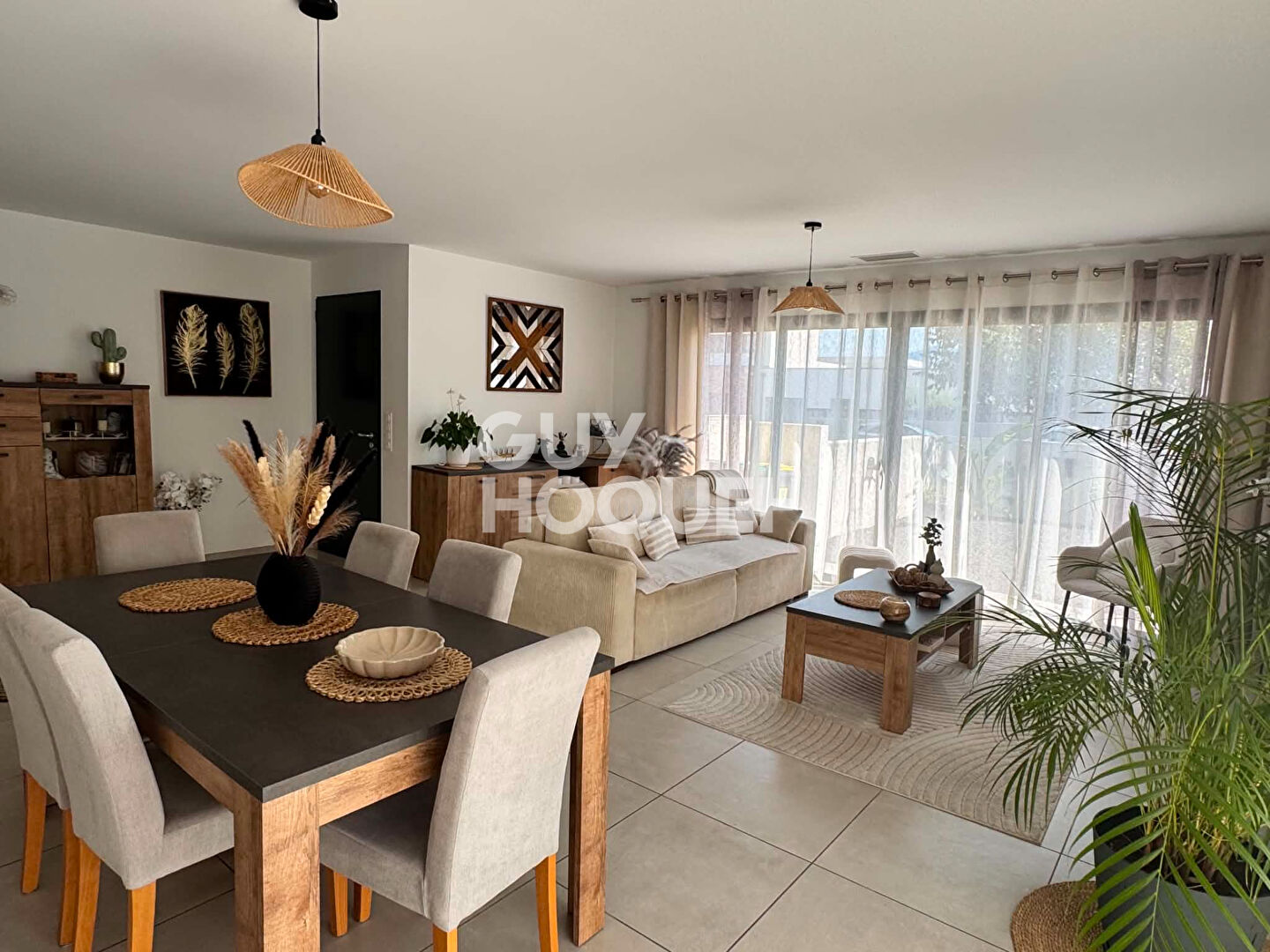 Maison plain pied 3 faces  contemporaine 3 chambres parfait état