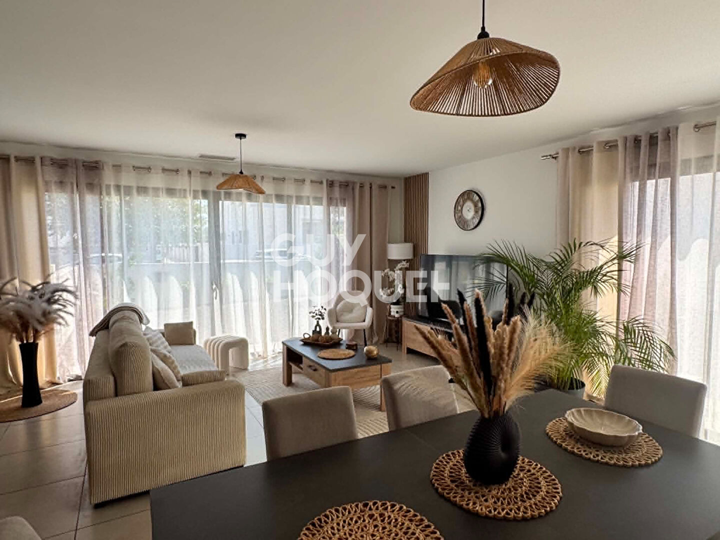 Maison plain pied 3 faces  contemporaine 3 chambres parfait état
