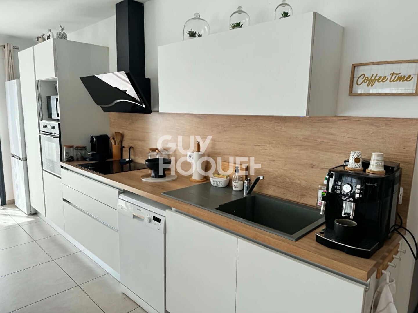 Maison plain pied 3 faces  contemporaine 3 chambres parfait état