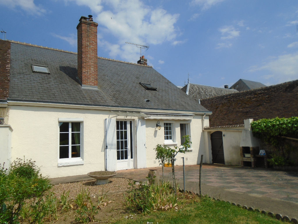 1H45 de PARIS - Maison 4 pièces de 102,5 m² à vendre à COMMUNE NOUVELLE D ARROU (28290).