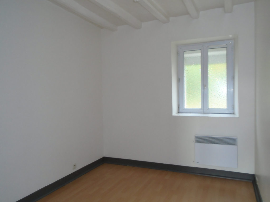Appartement 2 pièces de 42,13 m² à louer à CLOYES LES TROIS RIVIERES (28220).