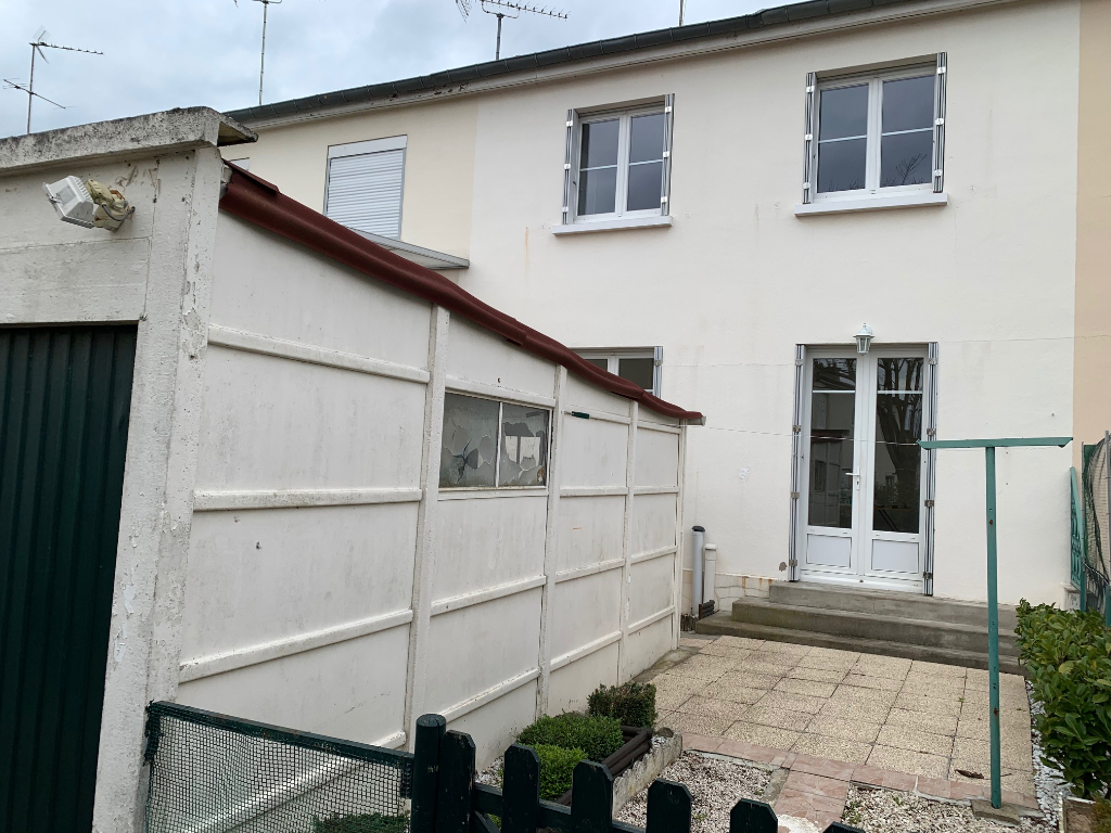 À louer, maison de 69 m², 4 pièces à CHATEAUDUN (28200).