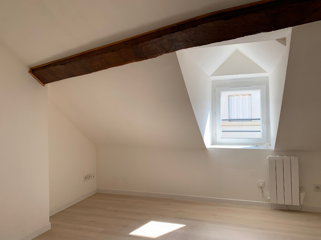 À LOUER à CHATEAUDUN (28200), appartement de 34,35 m².