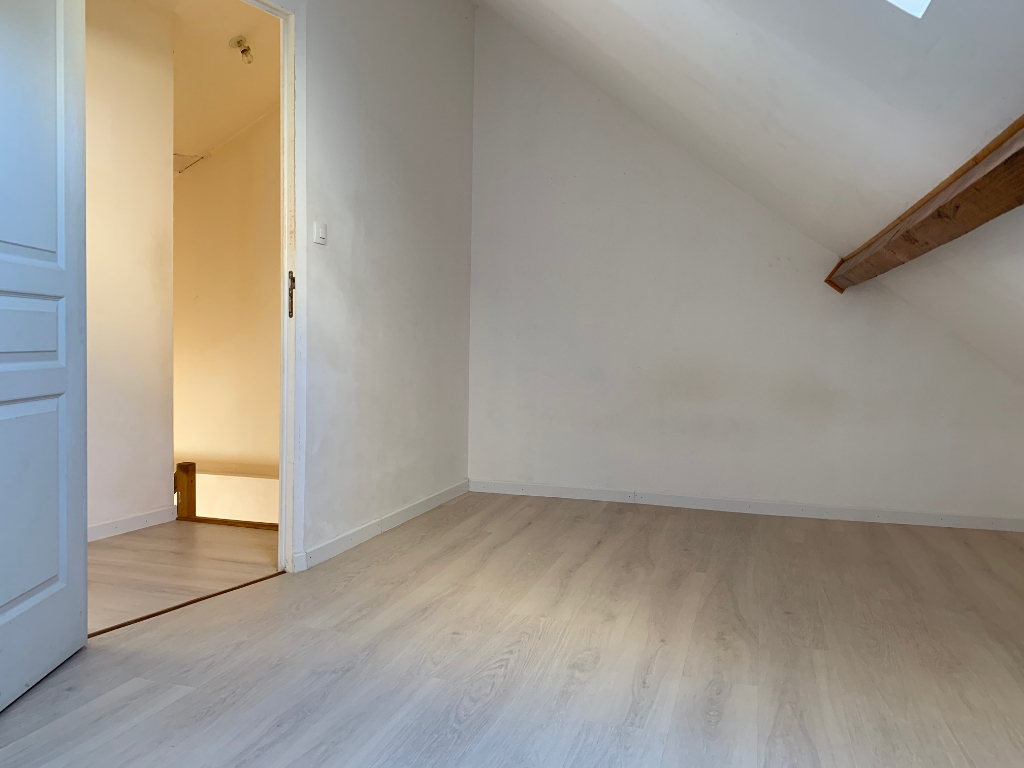 À LOUER à CHATEAUDUN (28200), appartement de 34,35 m².