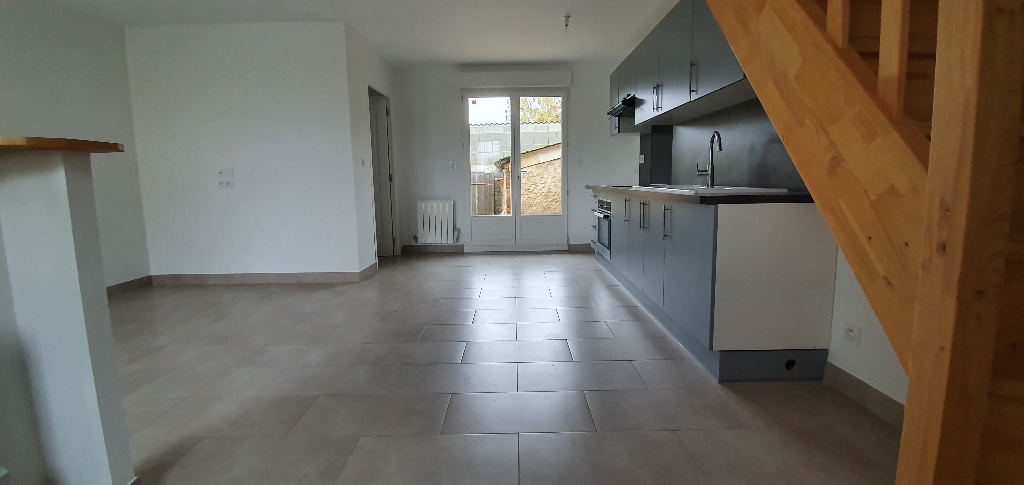 À louer, maison de 51,62 m², 4 pièces à CONIE MOLITARD (28200).
