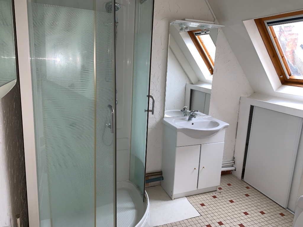 Appartement F1 à louer à CHATEAUDUN