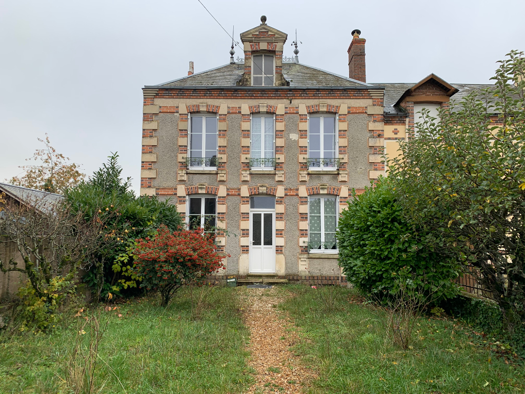 Maison 6 pièces (127 m²) en vente à DROUE