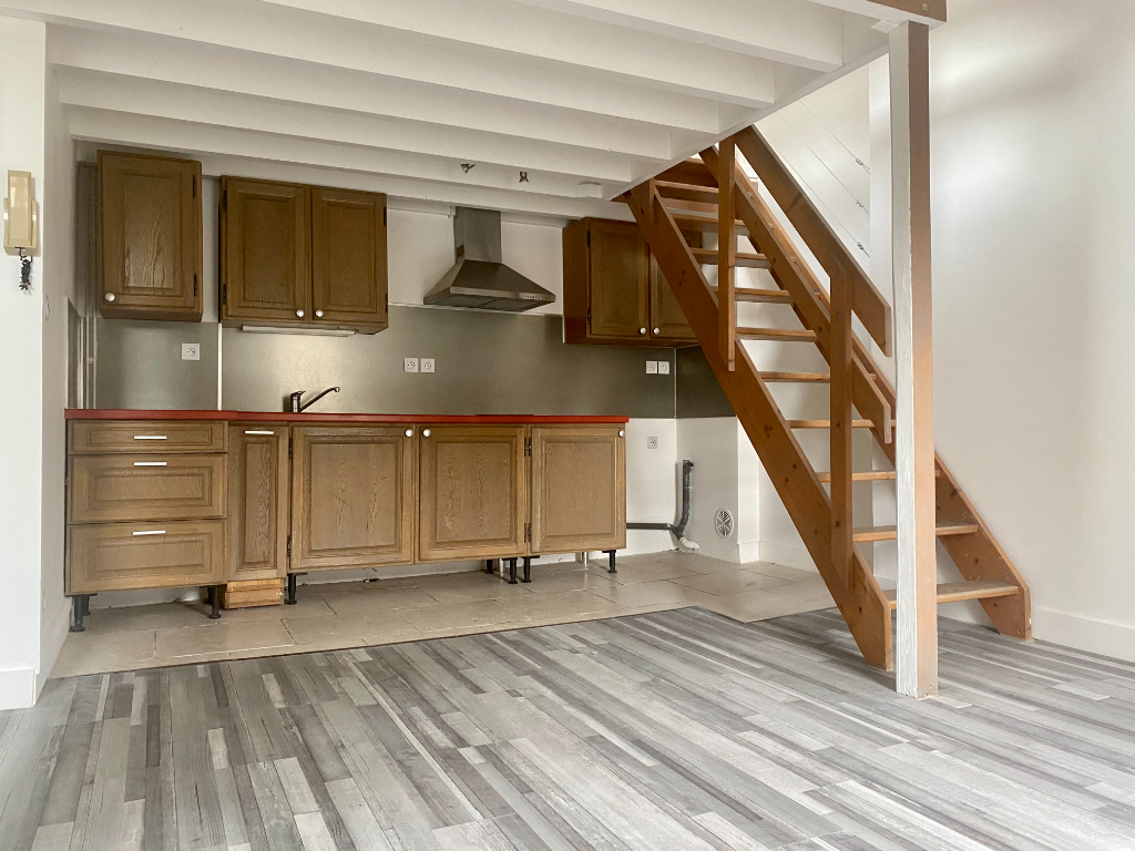 LOCATION : appartement de 2 pièces (22 m²) à CHATEAUDUN