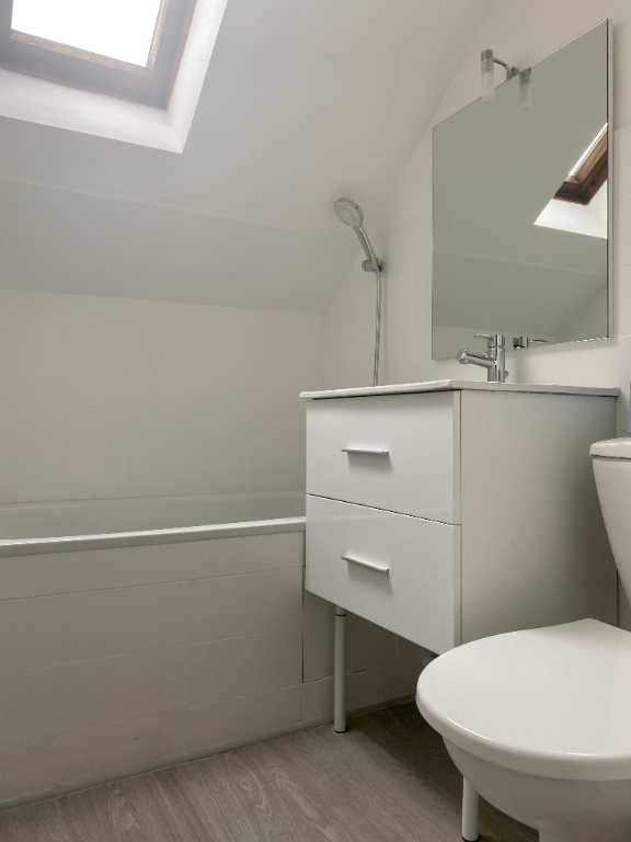 LOCATION : appartement de 2 pièces (22 m²) à CHATEAUDUN