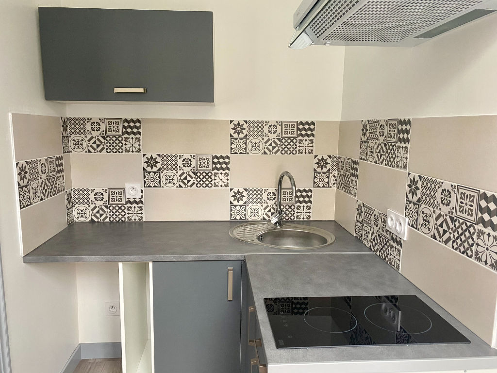 Location d'un appartement F1 à CHATEAUDUN