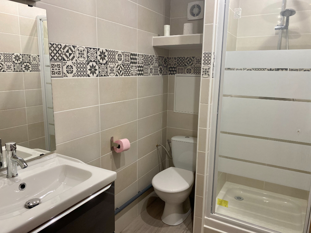 Location d'un appartement F1 à CHATEAUDUN