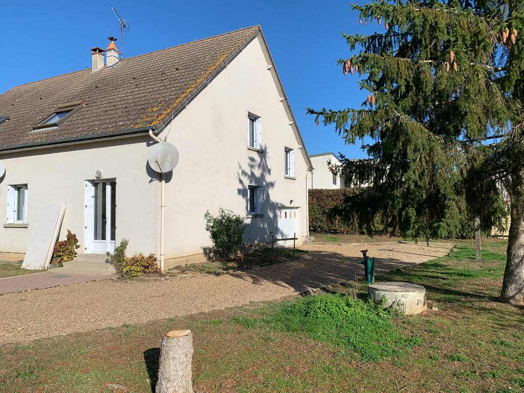CLOYES LES TROIS RIVIERES : maison 4 pièces (107 m²) à louer