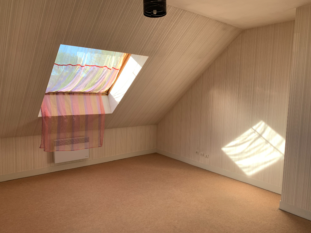 CLOYES LES TROIS RIVIERES : maison 4 pièces (107 m²) à louer