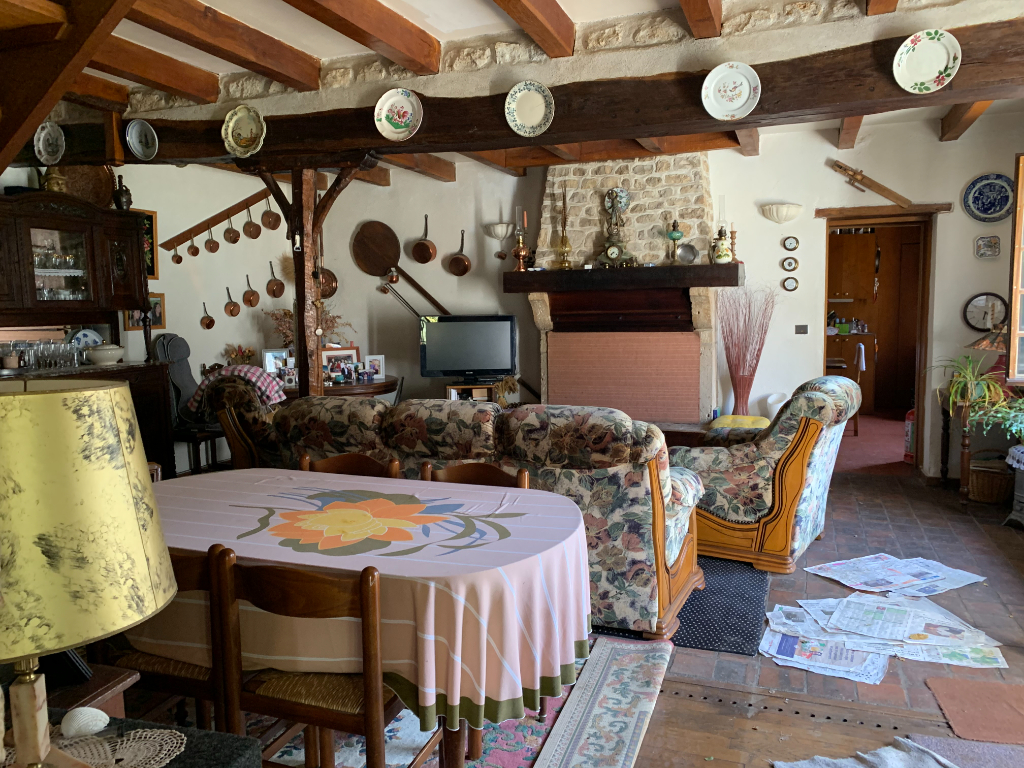 MAISON EN PIERRE AU CALME