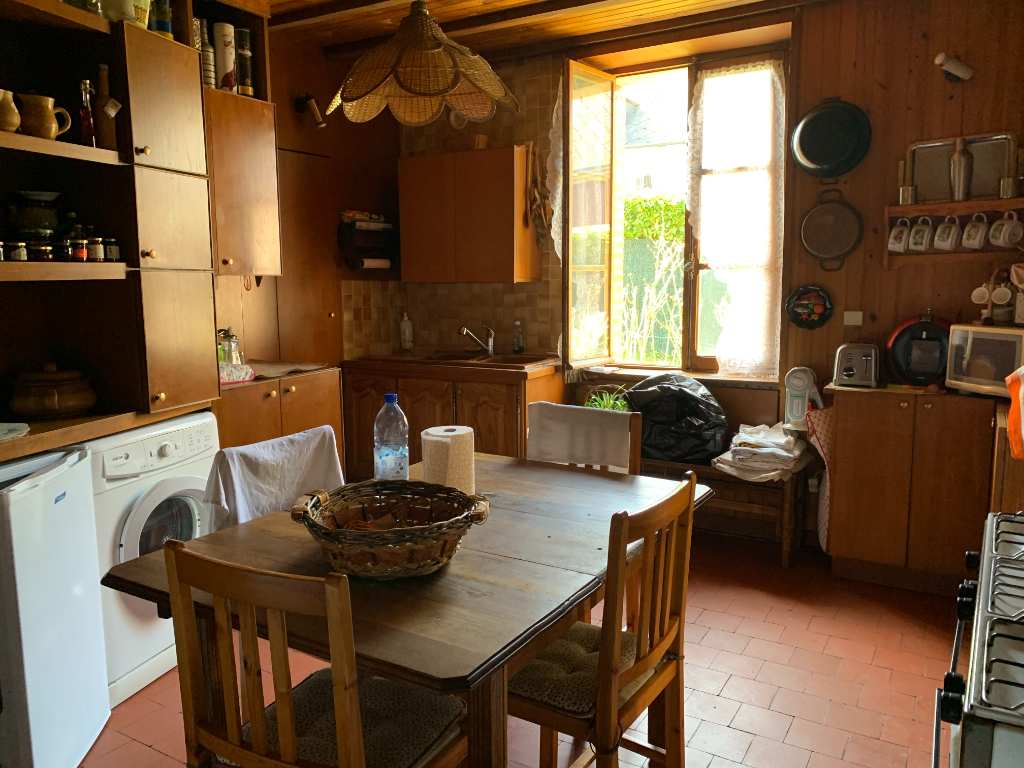 MAISON EN PIERRE AU CALME