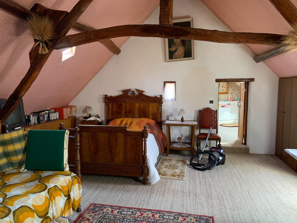 MAISON EN PIERRE AU CALME