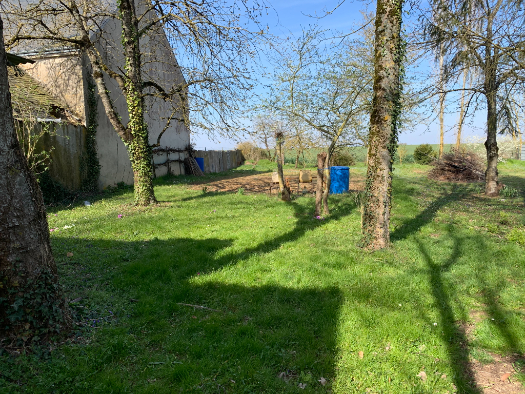 MAISON EN PIERRE AU CALME