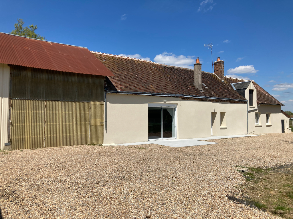 SAINT HILAIRE LA GRAVELLE : maison T5 en location
