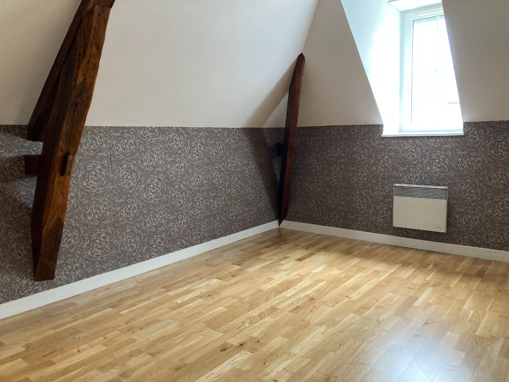 CHATEAUDUN : appartement F5 en location