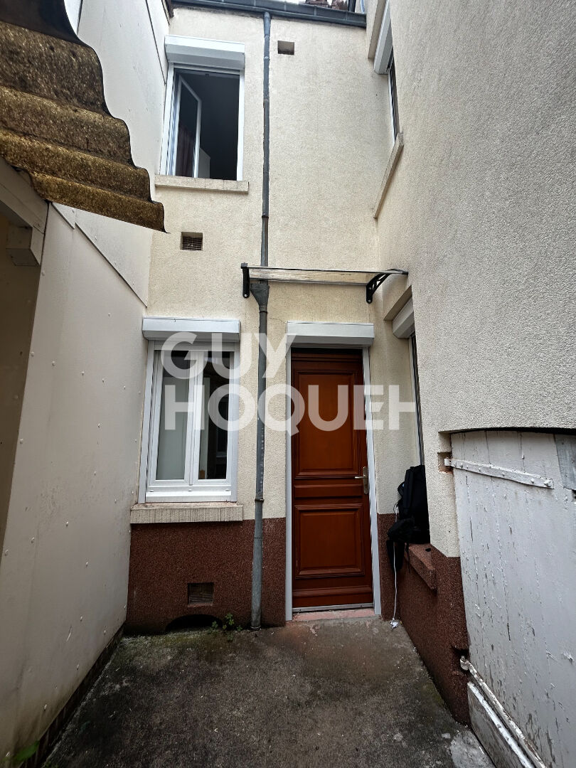 CHATEAUDUN : appartement  meublé T2 (35 m²) à louer