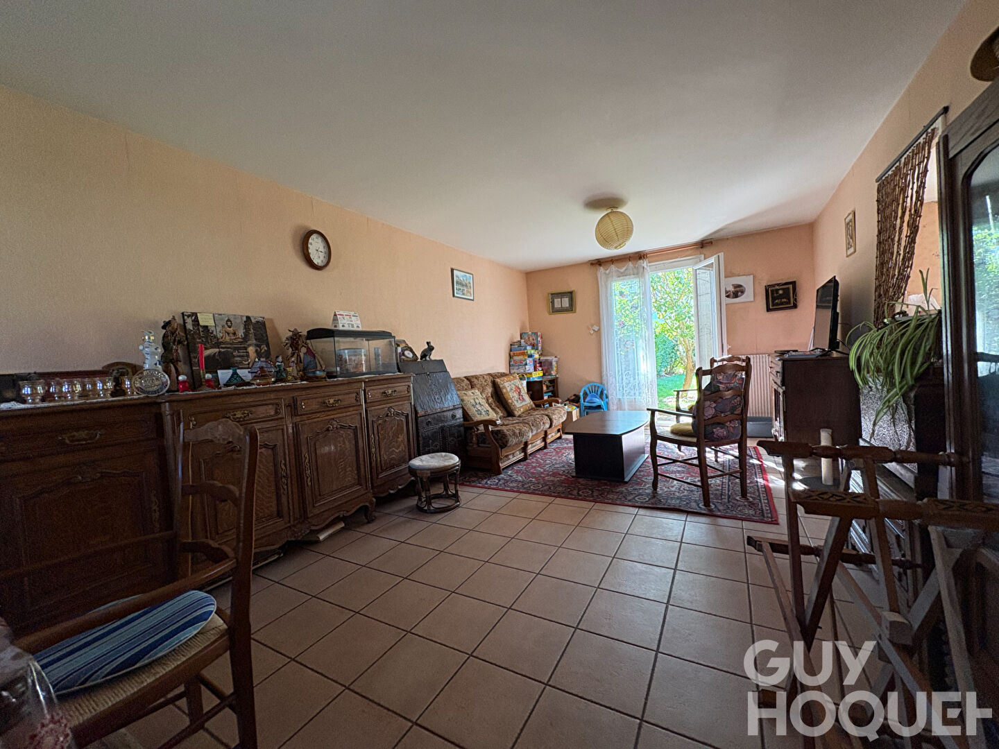 Maison à vendre à Châteaudun - 4 pièces avec garage et panneaux solaires