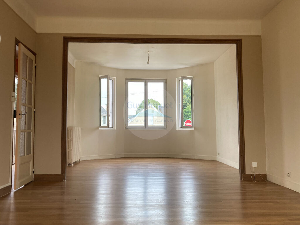 Maison 5 pièces (117 m²) en location à CHATEAUDUN