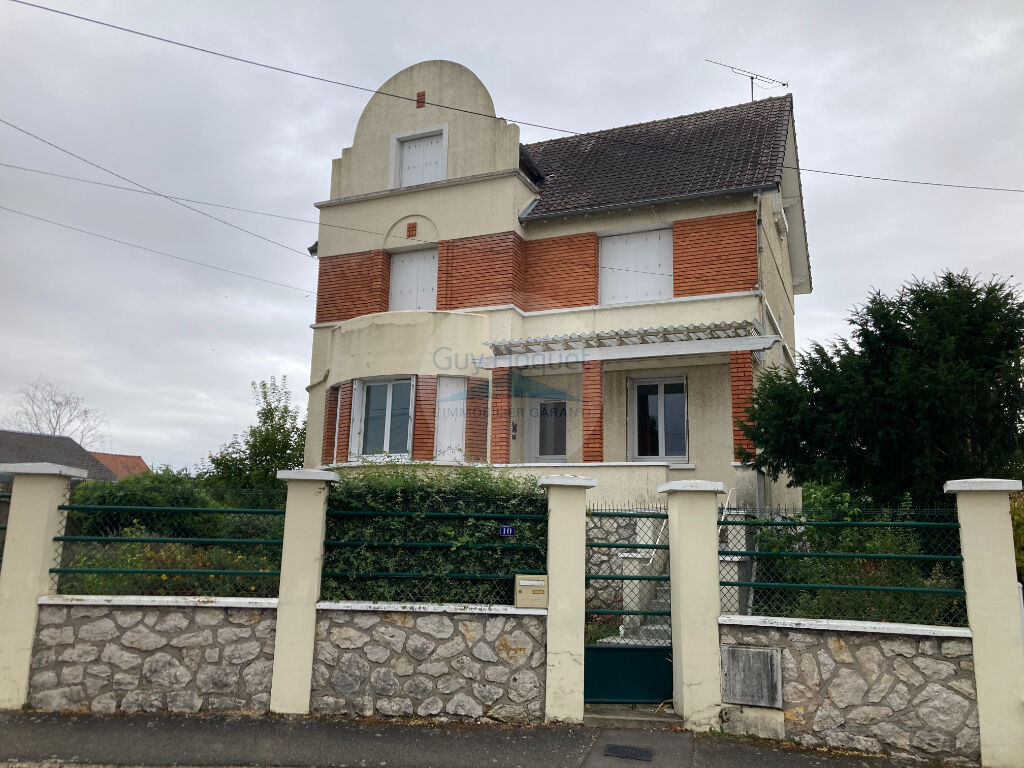 Maison 5 pièces (117 m²) en location à CHATEAUDUN