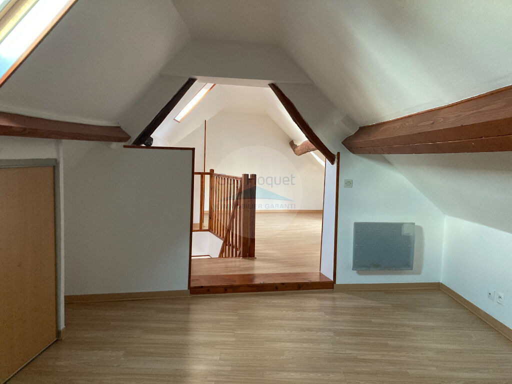 LOCATION d'une maison 2 pièces (51 m²) à CLOYES LES TROIS RIVIERES