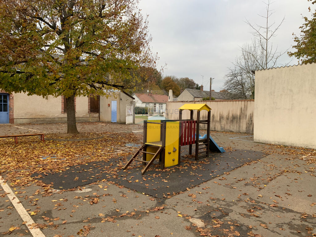 Vente d'un ensemble immobilier à diviser à cloyes les trois rivières.