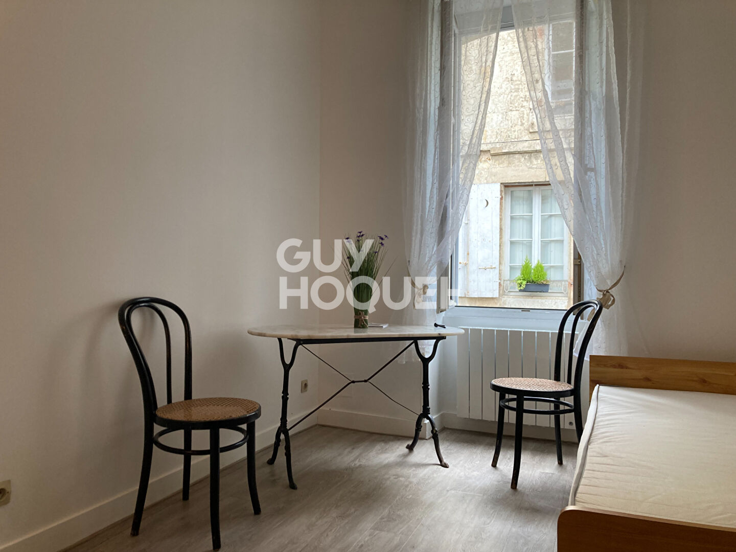 CHATEAUDUN : appartement T1 (15 m²) en location