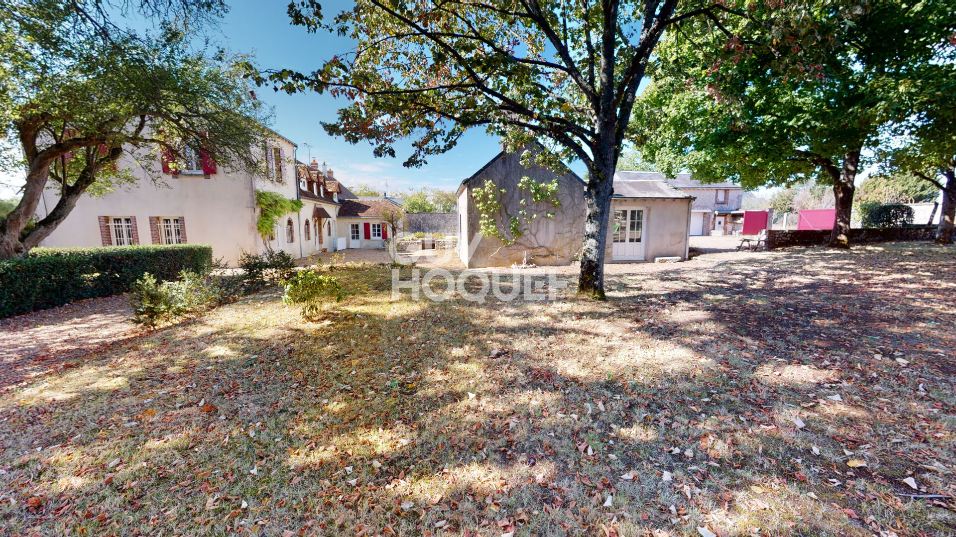 CLOYES LES TROIS RIVIERES : maison T9 (207 m²) à vendre