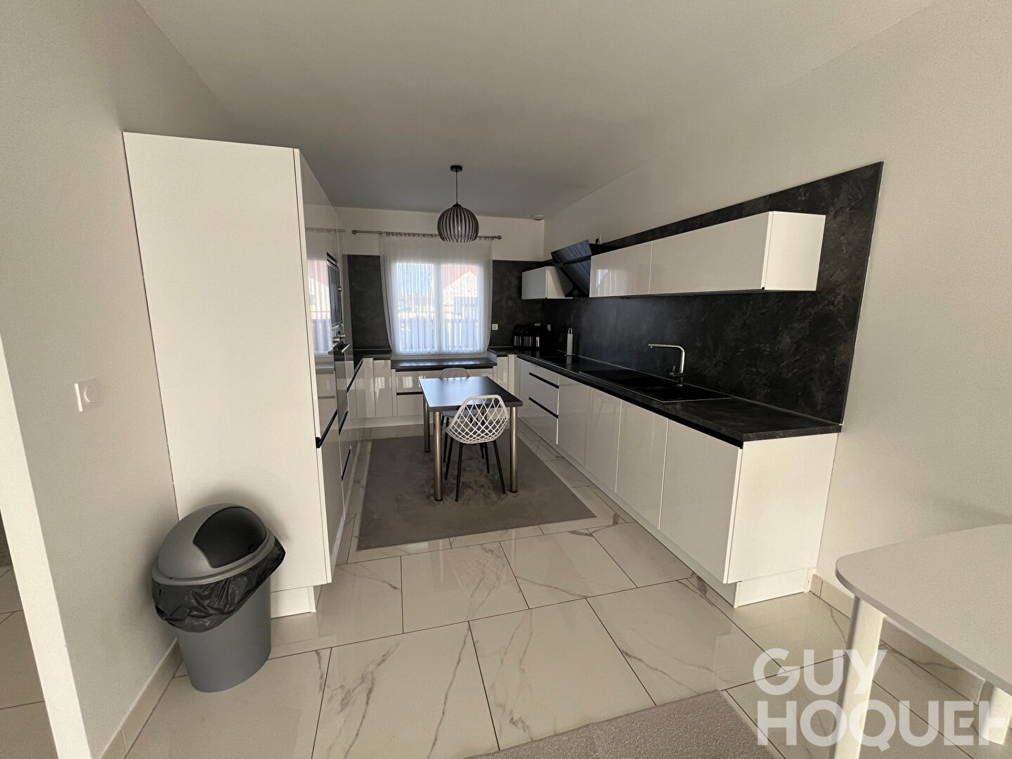 Pavillon récent de plain-pied à 5 minutes de Châteaudun