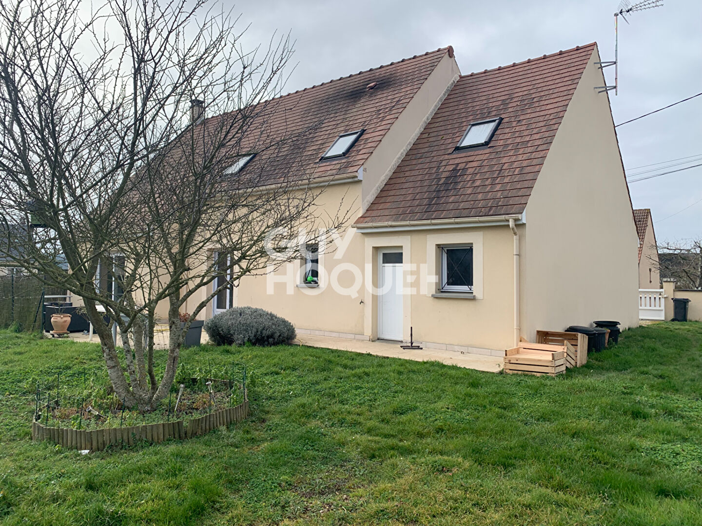 Maison 6 pièces - 5 chambres (152 m²) en location à CHATEAUDUN