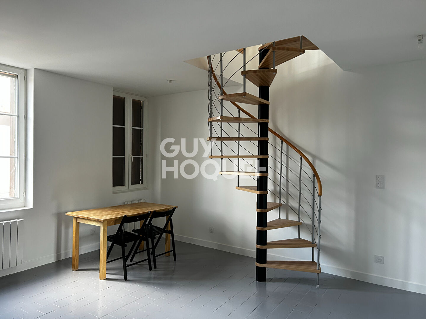 Maison rénovée 2 pièces avec jardin - Droué