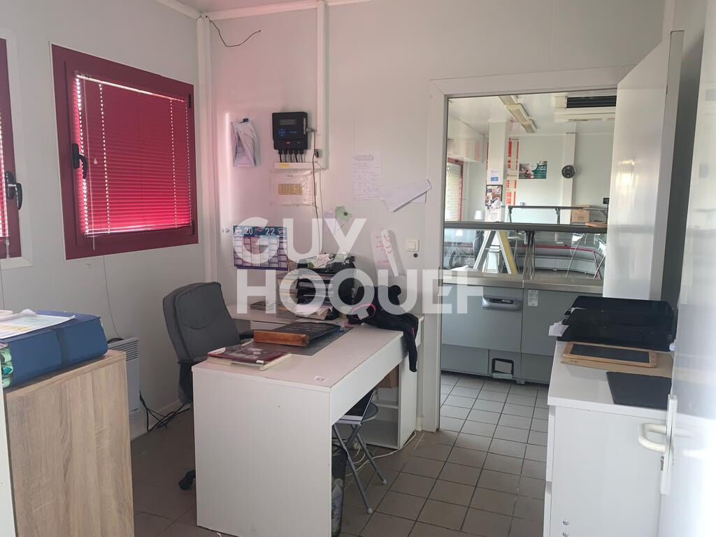 À vendre - locaux de 357 m² à Châteaudun