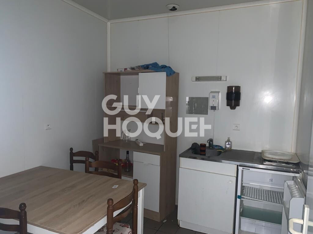 À vendre - locaux de 357 m² à Châteaudun
