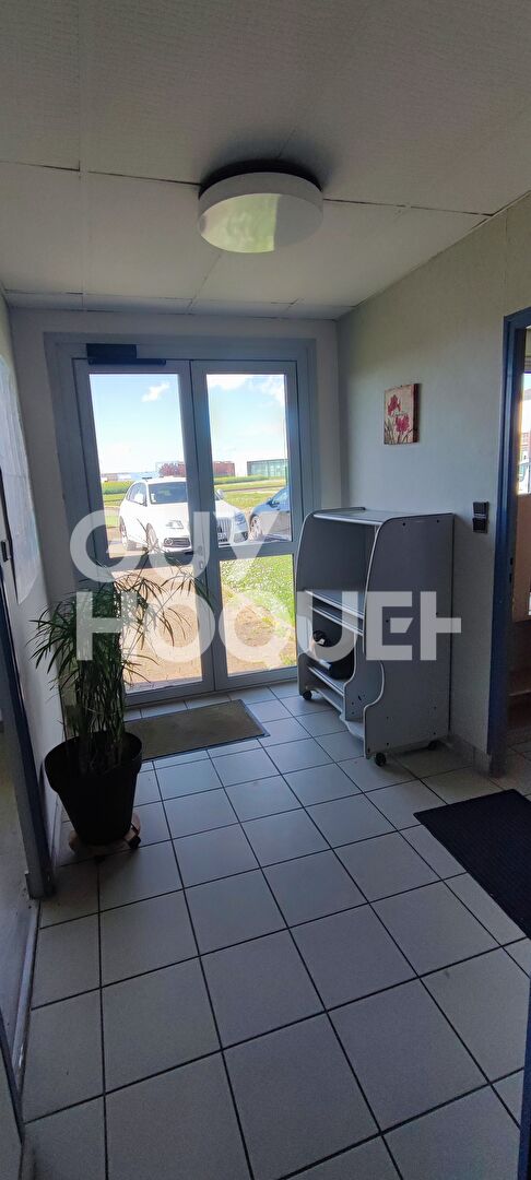 À louer - locaux de 67 m² à Châteaudun