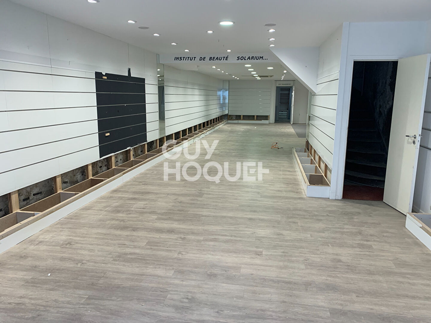 À louer - locaux de 150 m² à Châteaudun