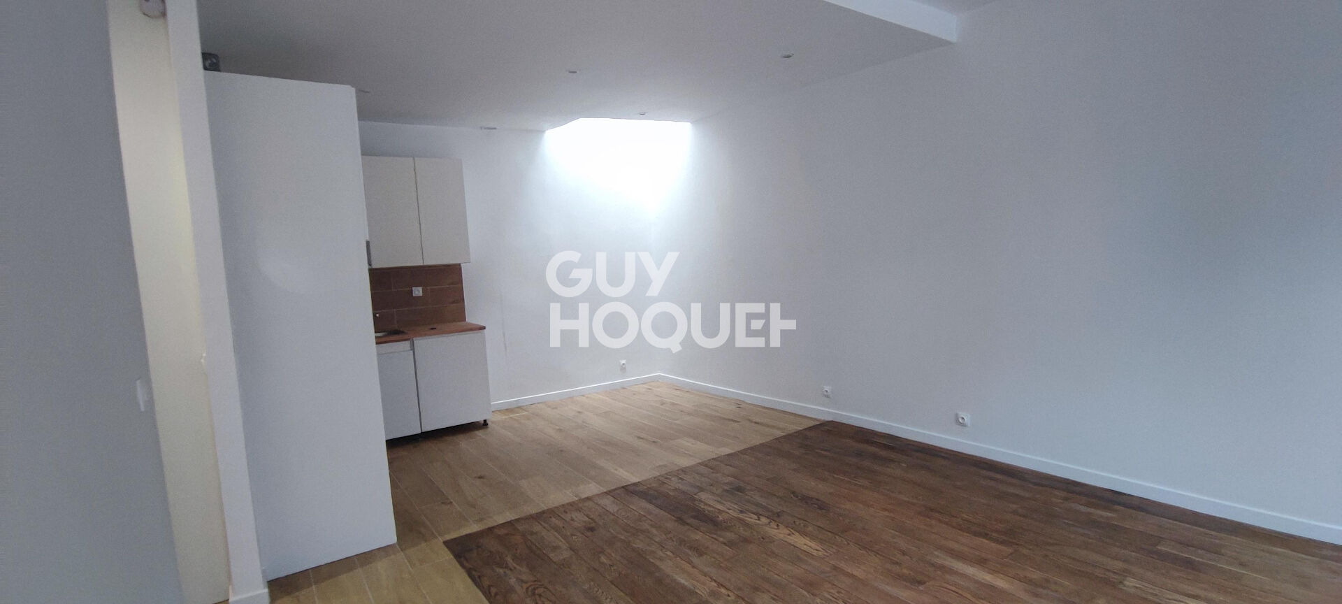 Maison à louer - 5 pièces à CHATEAUDUN.