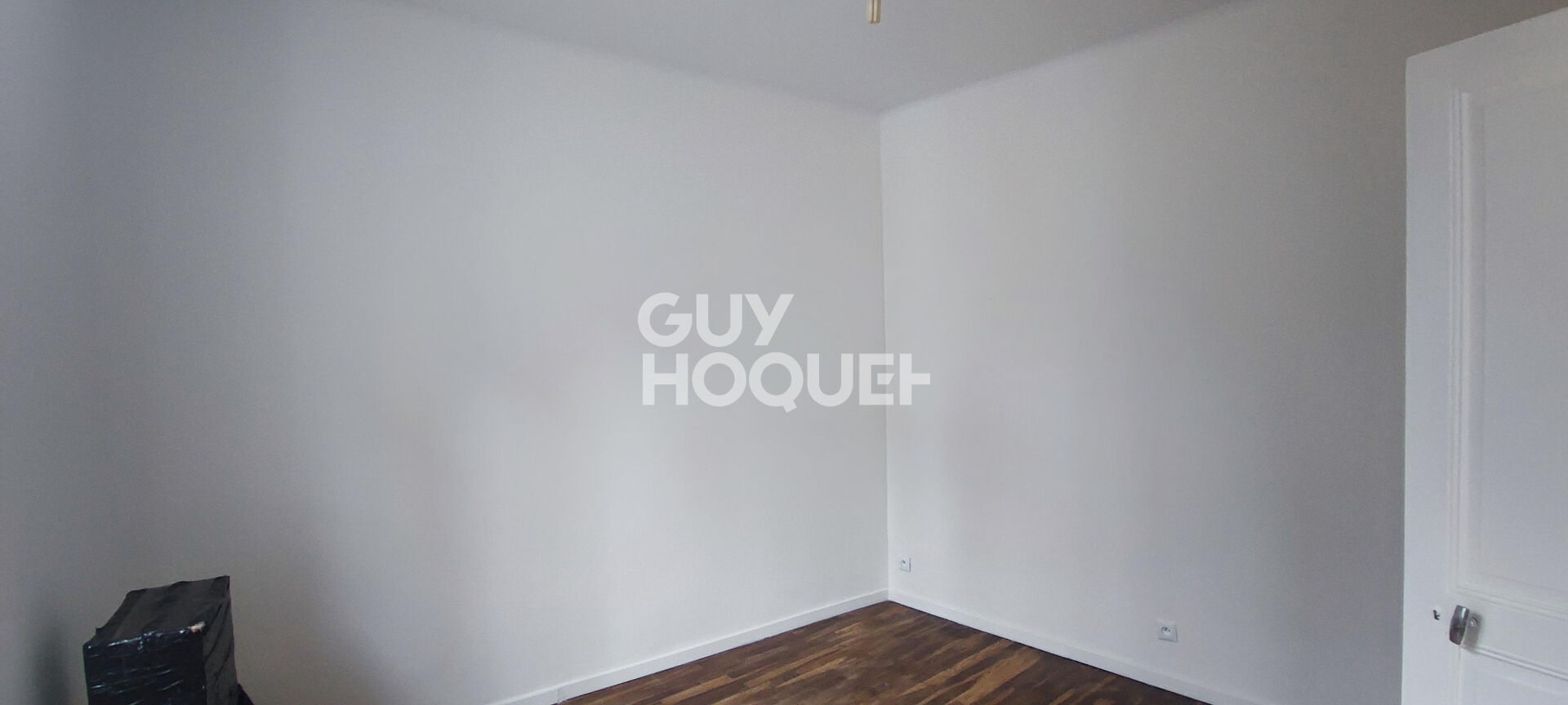 Maison à louer - 5 pièces à CHATEAUDUN.