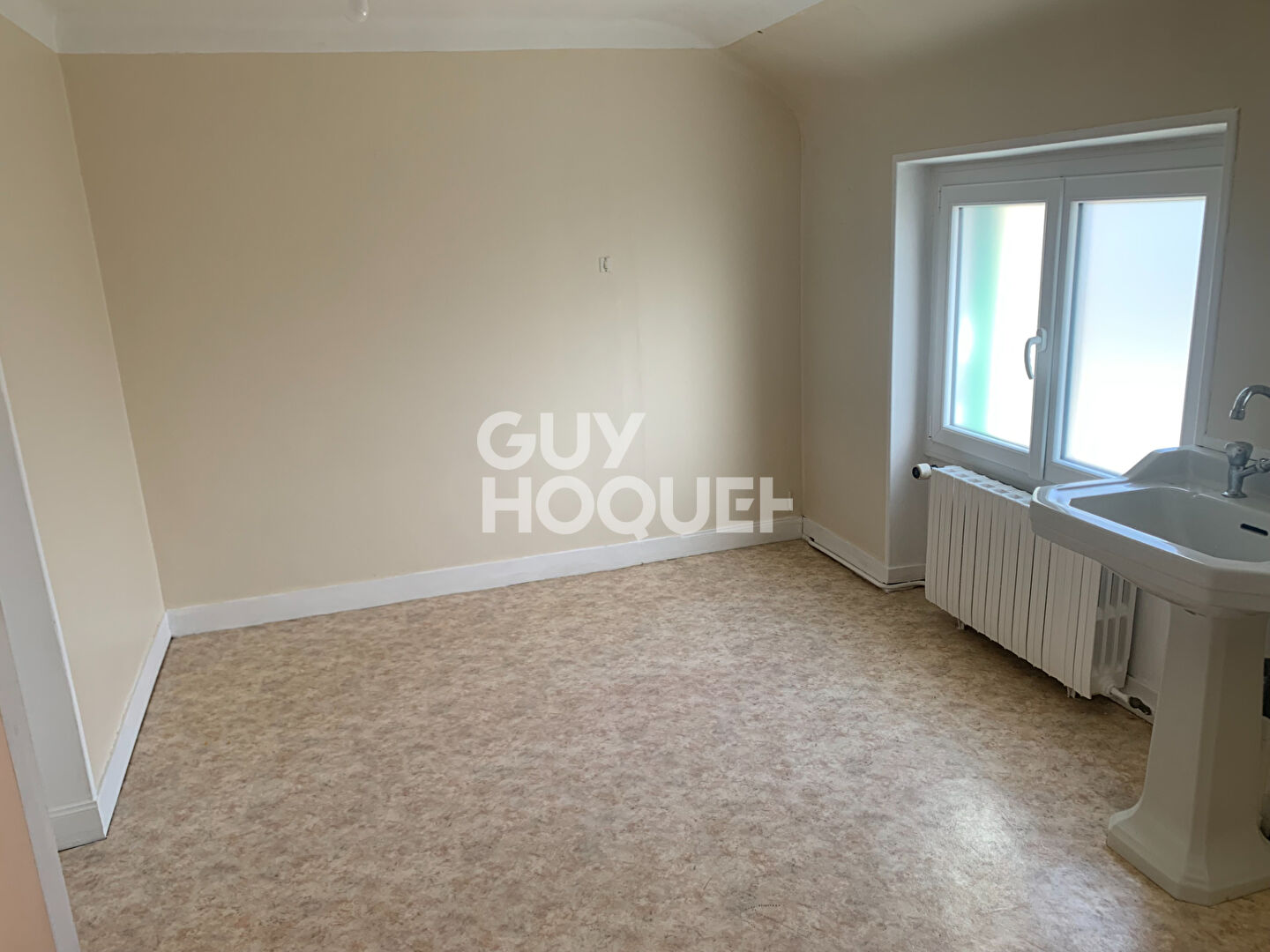 Maison à louer - 6 pièces à Châteaudun